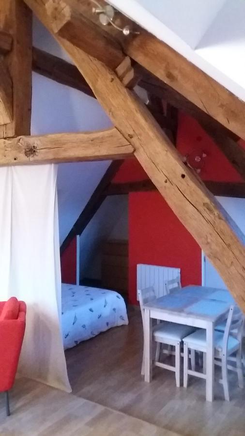 Le Charme Du Chateau Daire Les Andelys Dış mekan fotoğraf